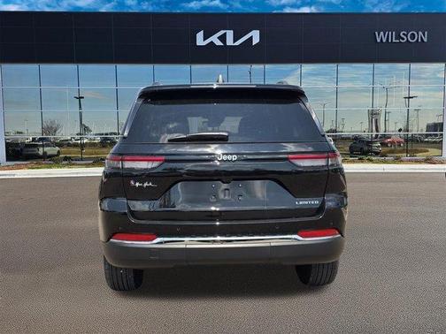 Diamond Black 2023 Jeep Grand Cherokee Limited