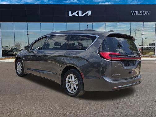 Granite Crystal Metallic Clearcoat 2022 Chrysler Pacifica Touring L