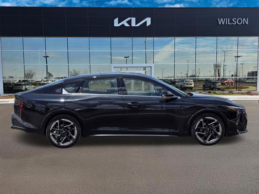 Aurora Black 2025 Kia K4 GT-Line