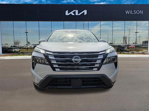 Brilliant Silver Metallic 2024 Nissan Rogue SV