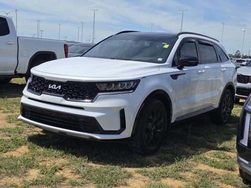 Glacial White Pearl 2022 Kia Sorento S