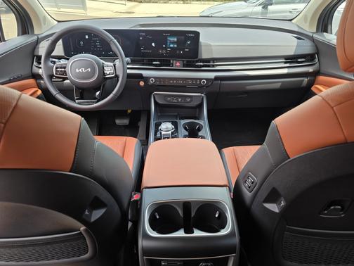 Aurora Black Pearl 2026 Kia Carnival Hybrid SX