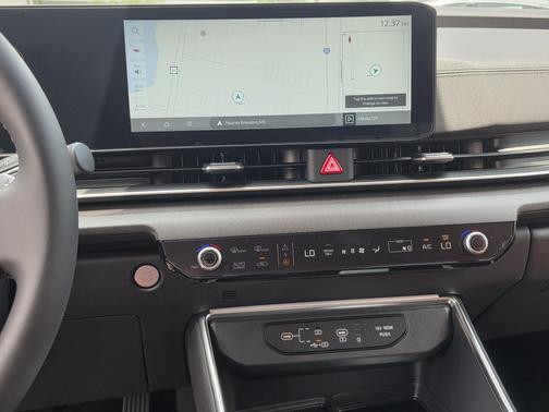 Aurora Black Pearl 2026 Kia Carnival Hybrid SX