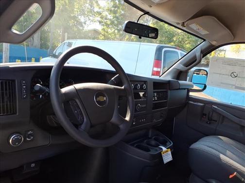 2025 Chevrolet Express 3500 RWD 3500 Regular Wheelbase WT