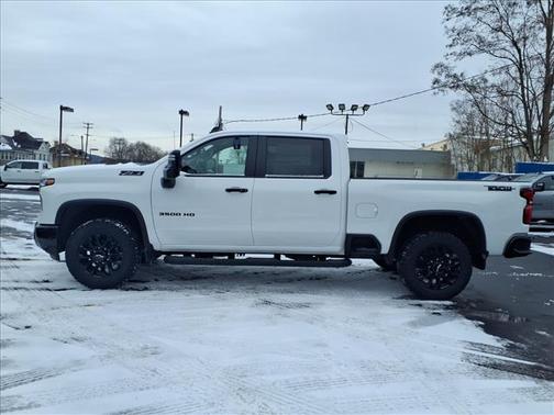 2026 Chevrolet Silverado 3500 LT