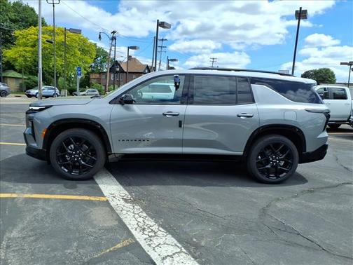 Sterling Gray Metallic 2026 Chevrolet Traverse RS