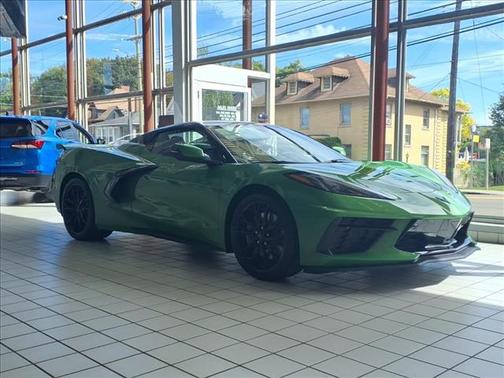 2026 Chevrolet Corvette Stingray w/2LT