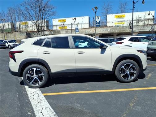 2026 Chevrolet Trax FWD 1RS