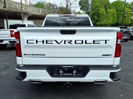 Summit White 2026 Chevrolet Silverado 1500 RST