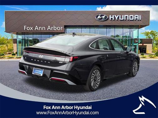 2024 Hyundai SONATA Hybrid Limited