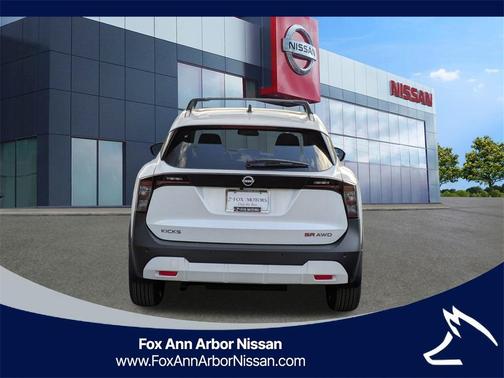 2026 Nissan Kicks SR