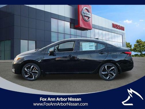 2025 Nissan Versa 1.6 SR