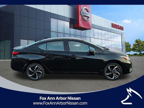 2025 Nissan Versa 1.6 SR