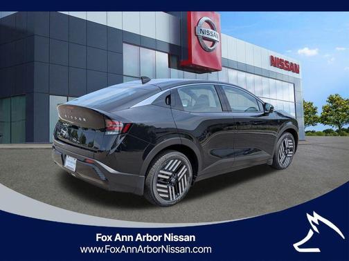 Black (P) 2026 Nissan Leaf SV+