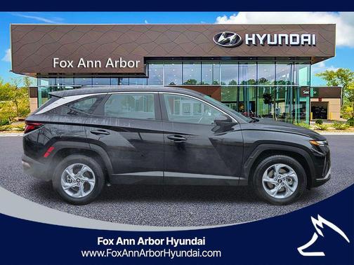 2023 Hyundai TUCSON SE
