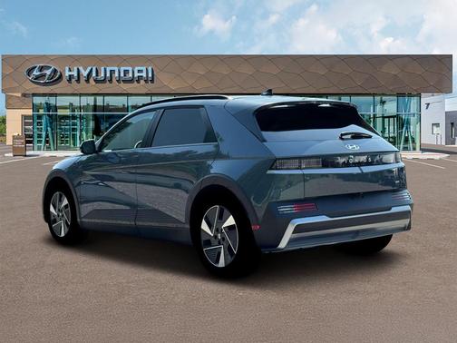 2025 Hyundai IONIQ 5 SEL