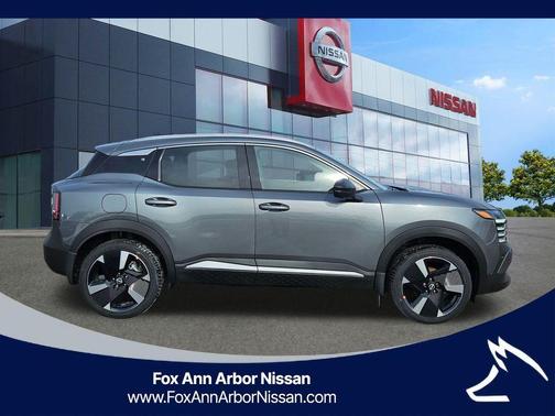 Gun Metallic 2026 Nissan Kicks SR