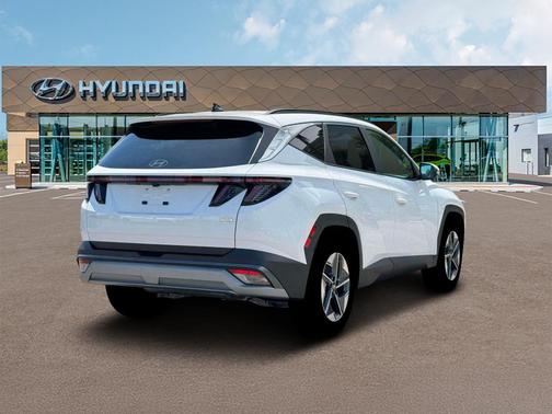 White Pearl 2026 Hyundai TUCSON SEL Premium