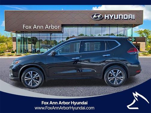 2020 Nissan Rogue SV