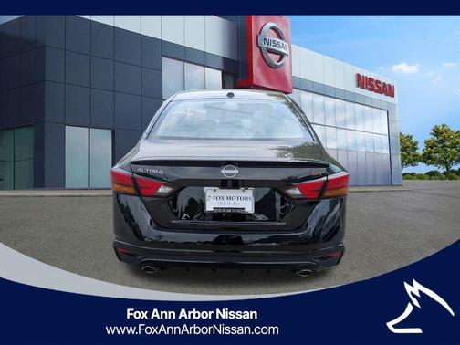 Black 2026 Nissan Altima SR