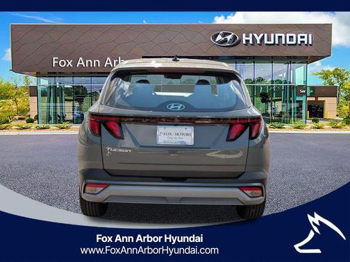 Hampton Gray 2026 Hyundai TUCSON SE