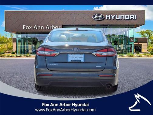 2020 Ford Fusion SE