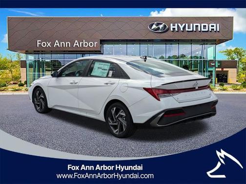 2025 Hyundai ELANTRA HEV SEL Sport
