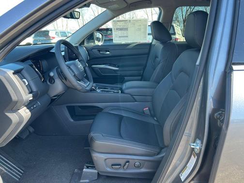 Gun Metallic 2026 Nissan Pathfinder SL