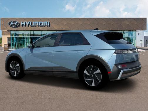 2025 Hyundai IONIQ 5 SE Standard Range