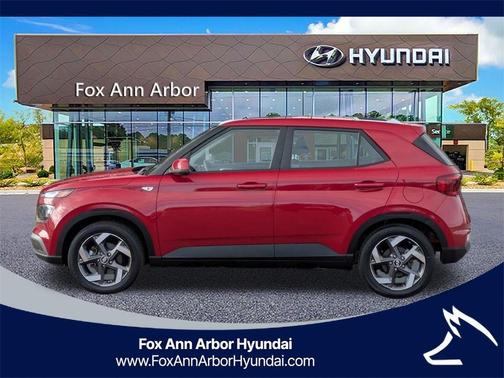 2022 Hyundai VENUE SEL
