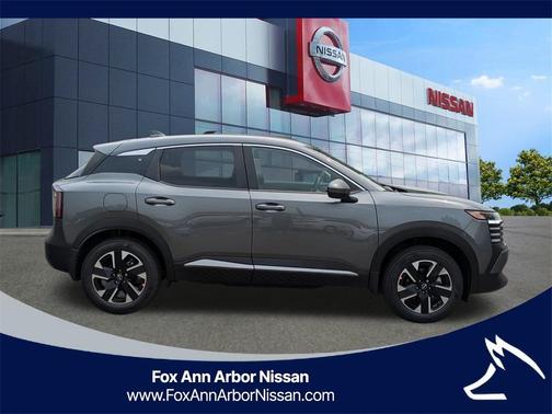 2025 Nissan Kicks SV