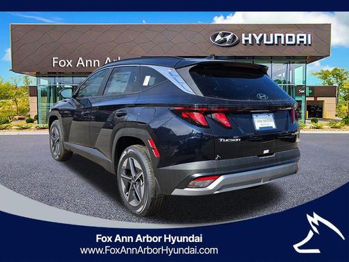 2026 Hyundai TUCSON Hybrid SEL