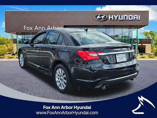 2012 Chrysler 200 Touring