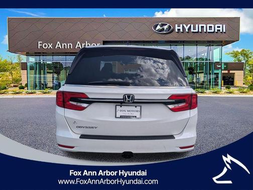 White 2023 Honda Odyssey EX-L