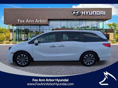 White 2023 Honda Odyssey EX-L