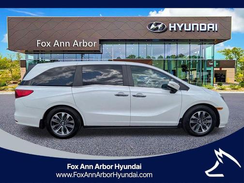 White 2023 Honda Odyssey EX-L