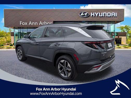 Gray 2025 Hyundai TUCSON SEL Convenience