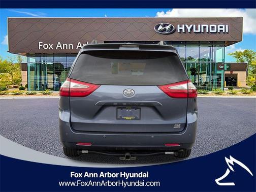 2015 Toyota Sienna XLE