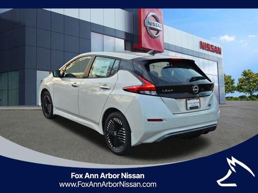 White 2025 Nissan Leaf SV PLUS