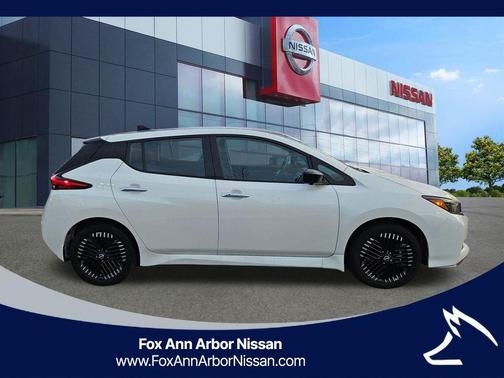 White 2025 Nissan Leaf SV PLUS