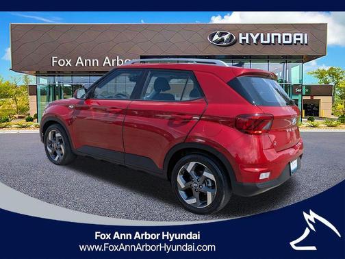 Scarlet Red Pearl 2022 Hyundai VENUE SEL