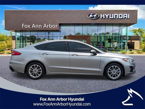 2020 Ford Fusion SE