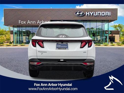 2024 Hyundai TUCSON SE