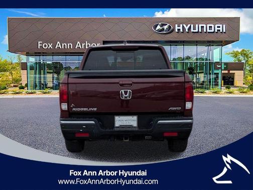 Deep Scarlet Pearl 2017 Honda Ridgeline RTL-E