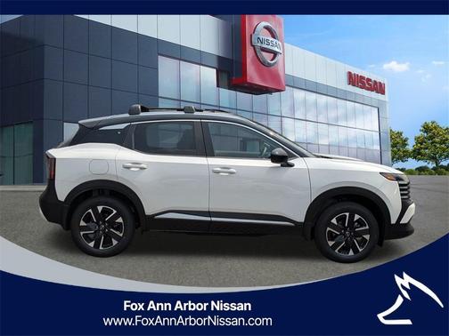2025 Nissan Kicks SV