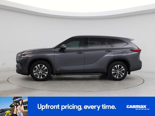 2022 Toyota Highlander Hybrid XLE