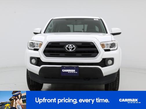 White 2017 Toyota Tacoma SR5