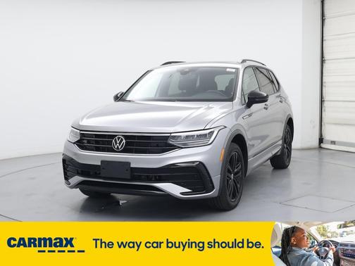 2022 Volkswagen Tiguan SE R-Line Black