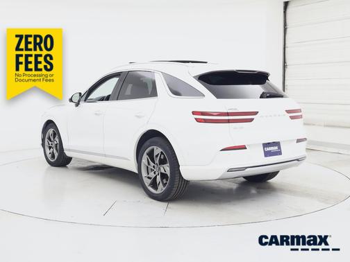 White 2024 Genesis Electrified GV70 Advanced