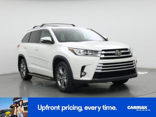 White 2017 Toyota Highlander Limited Platinum